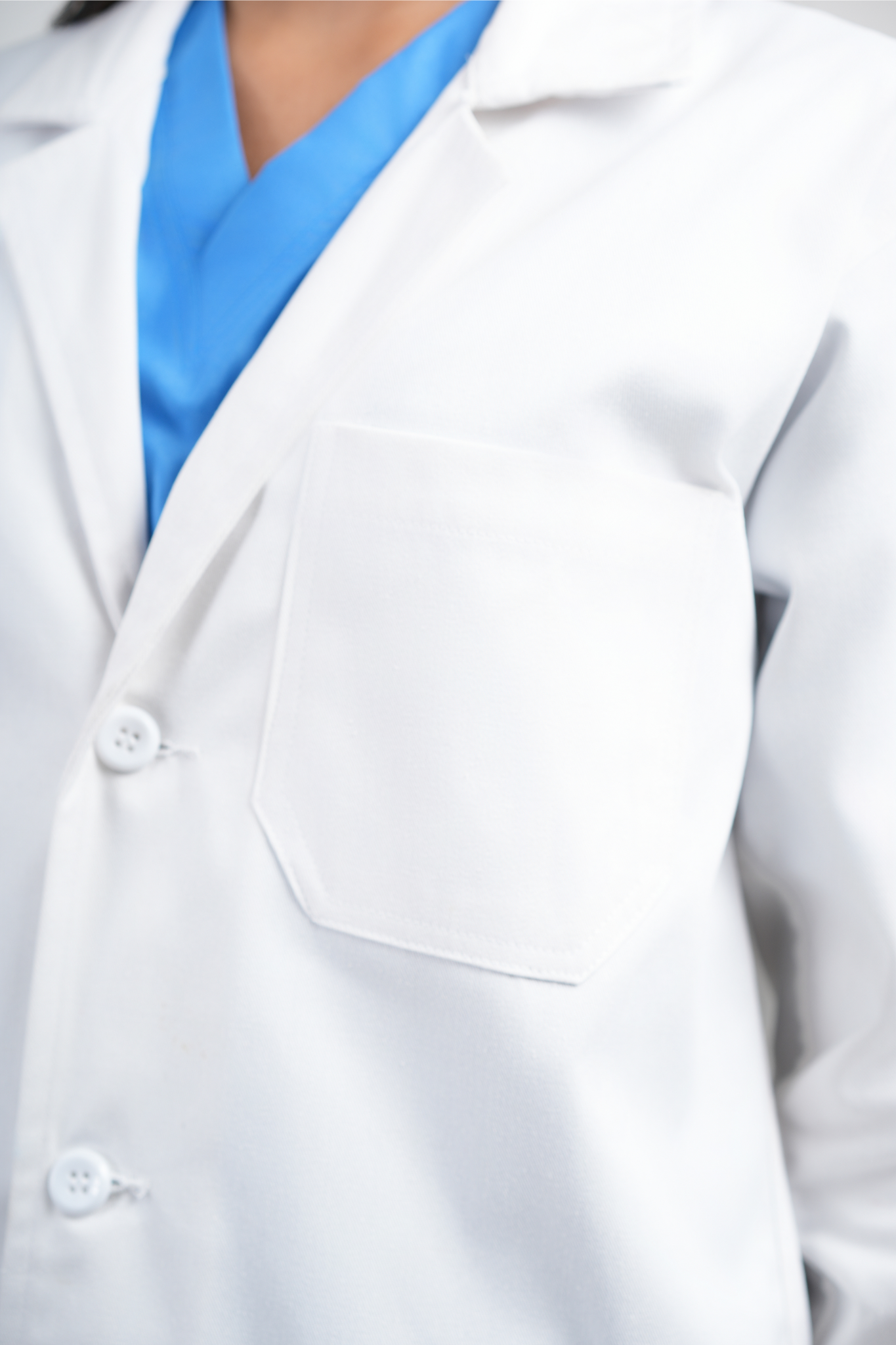 Full Sleeve Doctor Apron for Women – 3 Pockets | Long-Length White Medical Coat | Female Fit