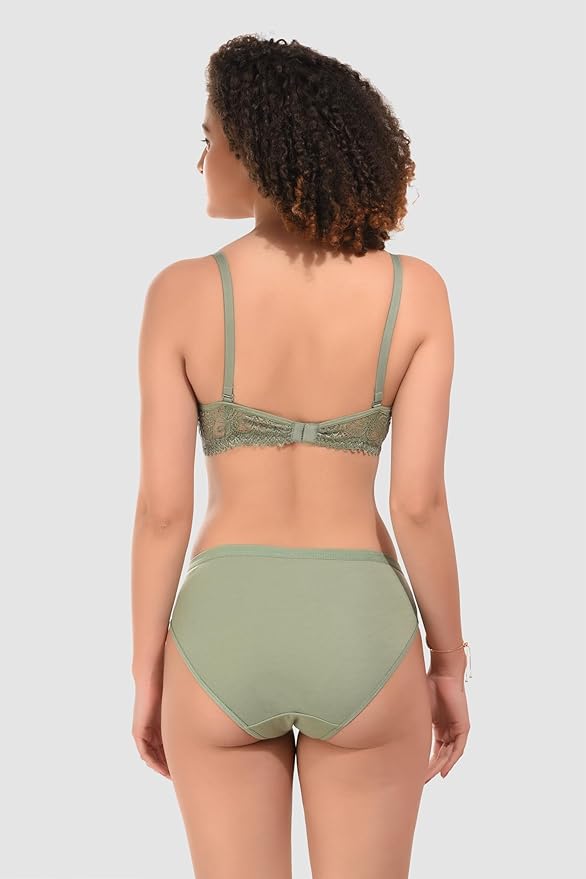 Beautiful laced Double Layered Non Wired 3/4Th Coverage T-Shirt Bra